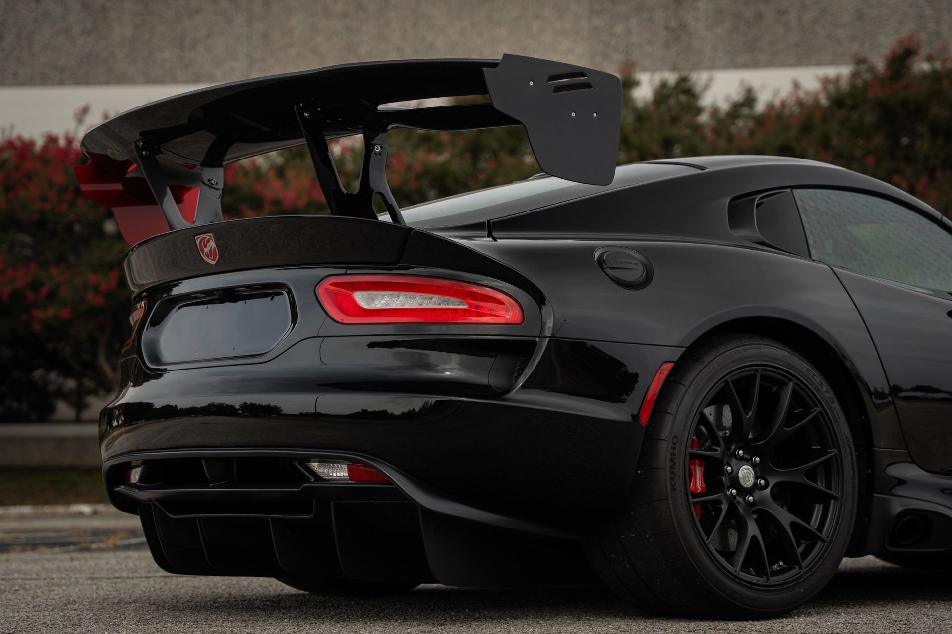 Used 2017 Dodge Viper GTC w/ ACR Package RWD image 12