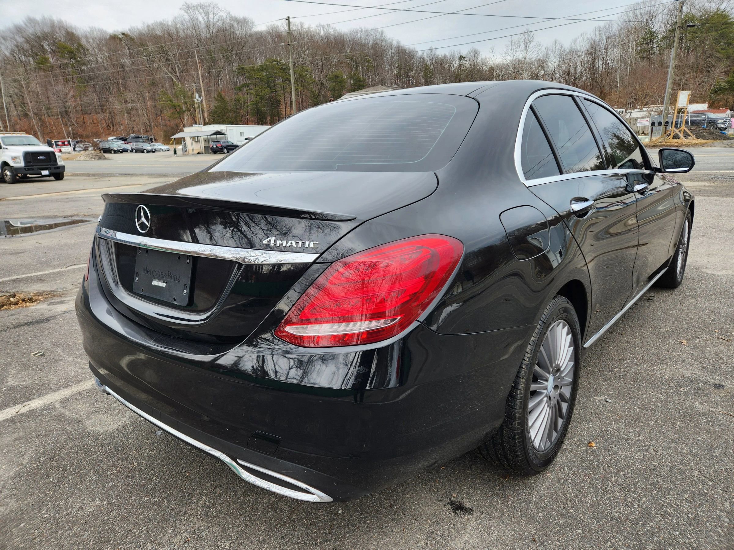 Used 2016 Mercedes-Benz C 300 4MATIC Sedan w/ Multimedia Package image 8