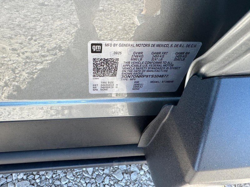 New 2026 Chevrolet Equinox EV LT FWD image 16