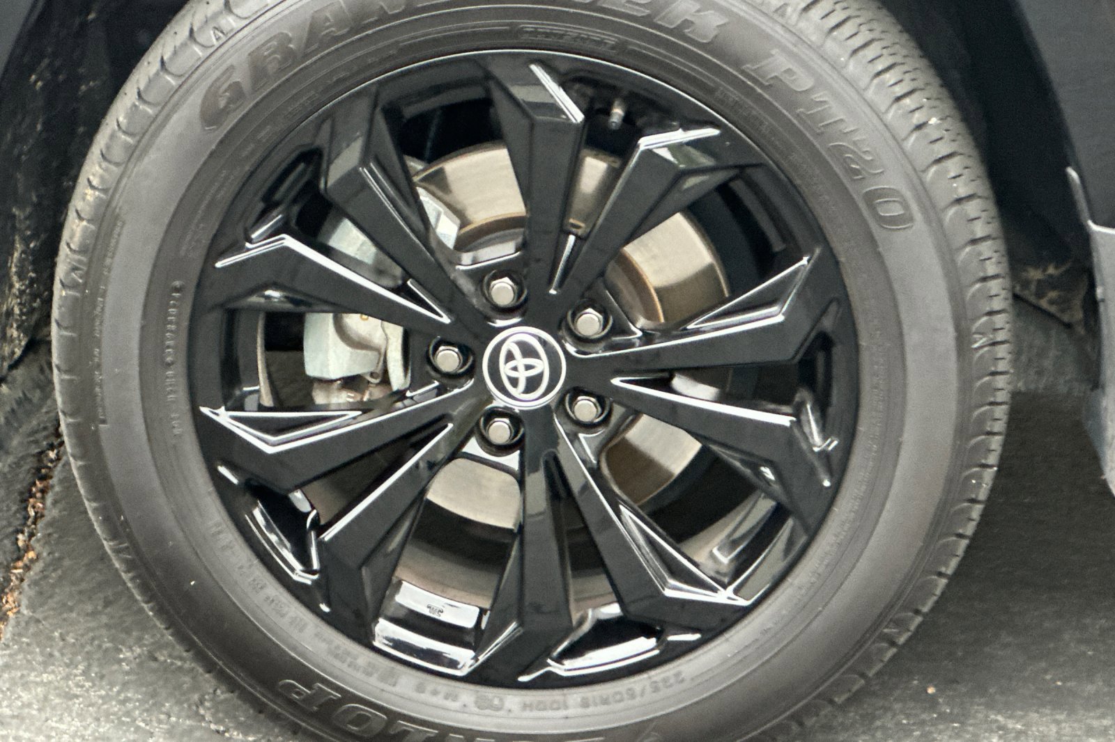 Used 2024 Toyota RAV4 XSE image 32