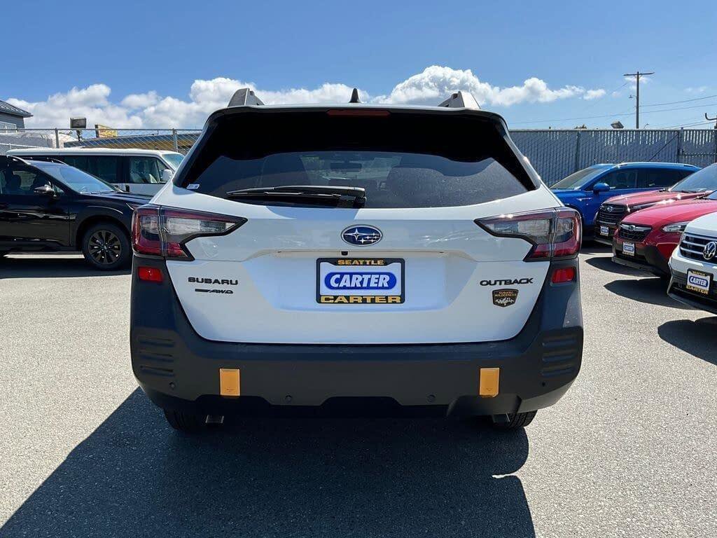 Used 2025 Subaru Outback Wilderness AWD/4WD image 6