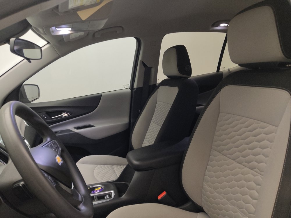 Used 2018 Chevrolet Equinox LT FWD image 17