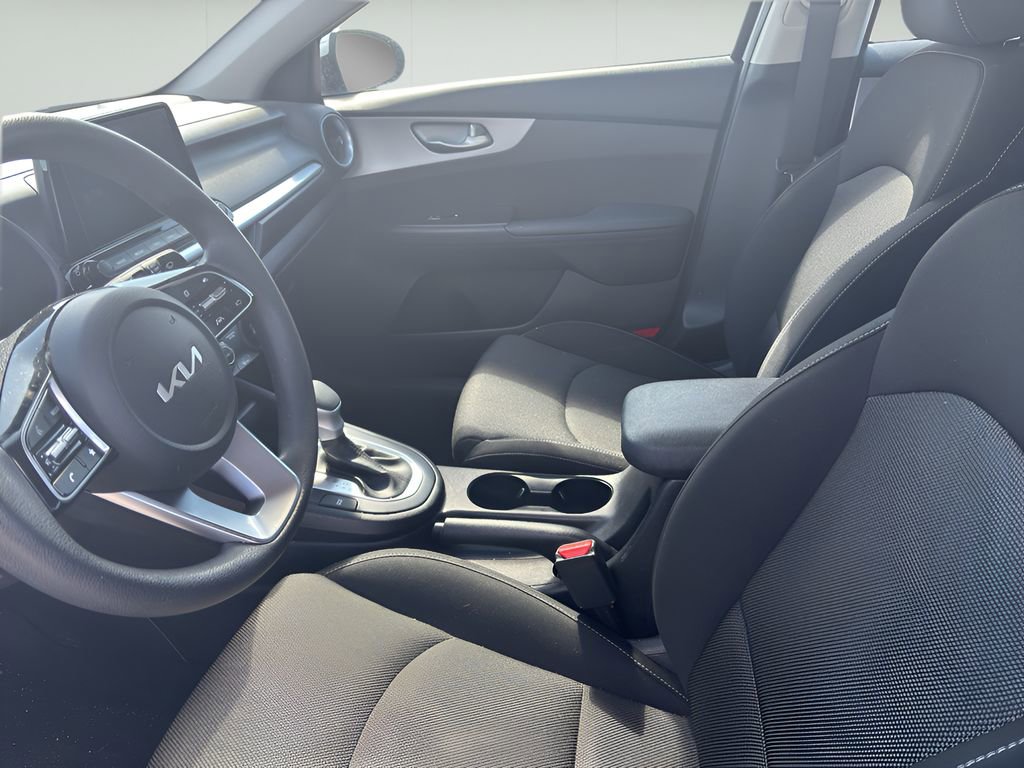 Used 2023 Kia Forte LXS image 15
