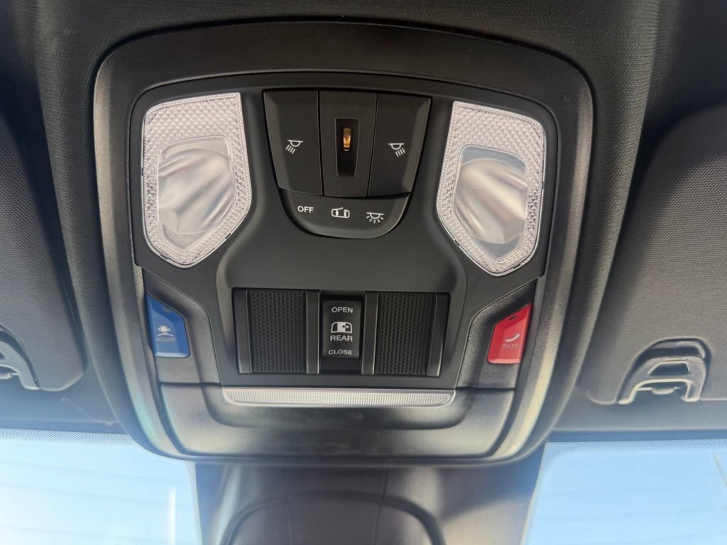 Used 2025 RAM 2500 Tradesman w/ Safety Group AWD/4WD image 37