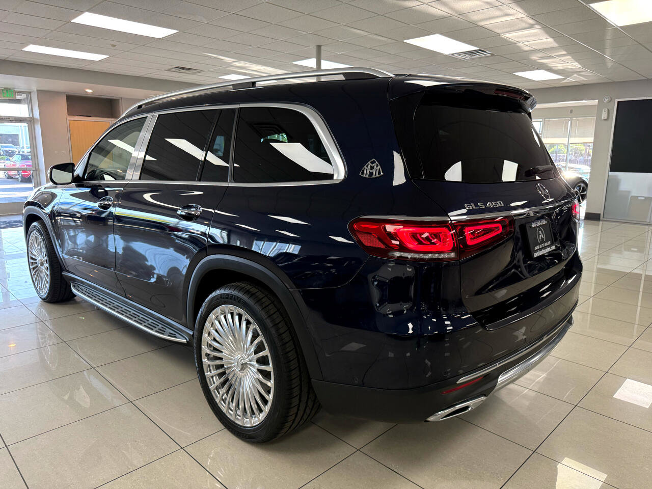 Used 2020 Mercedes-Benz GLS 450 4MATIC image 2