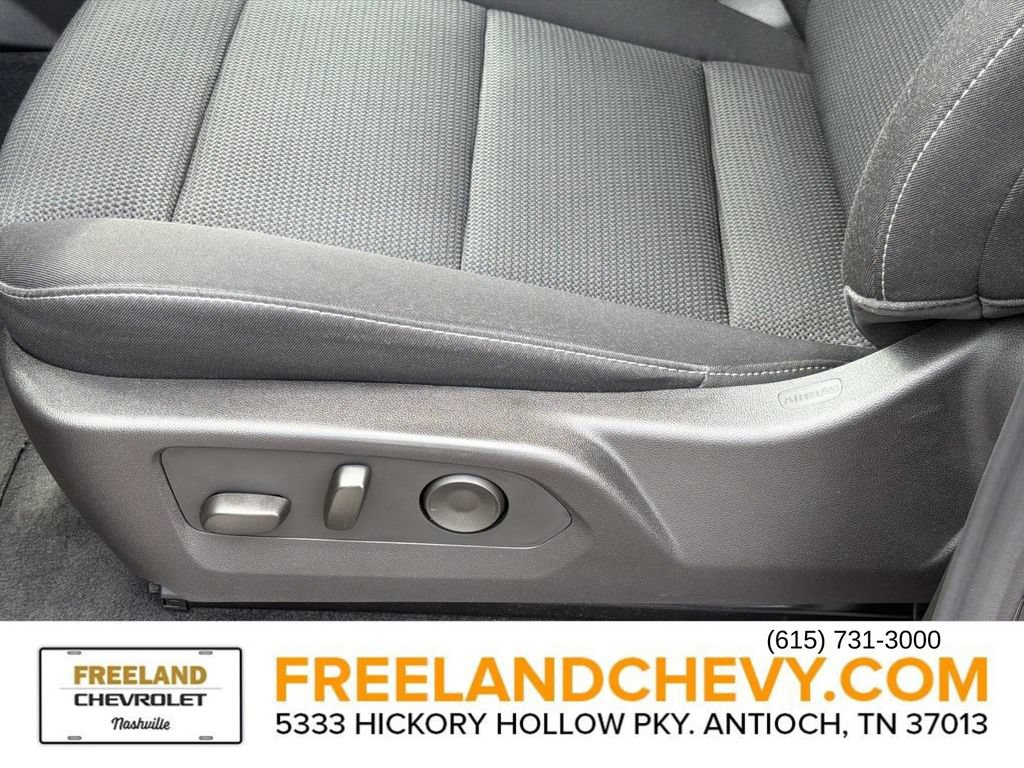 Used 2024 Chevrolet Colorado LT w/ LT Convenience Package II RWD image 23
