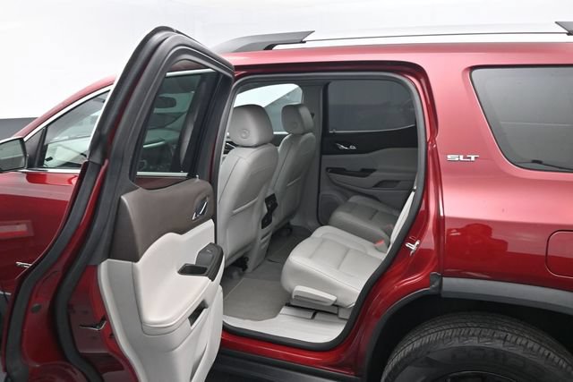 Used 2018 GMC Acadia SLT FWD image 17