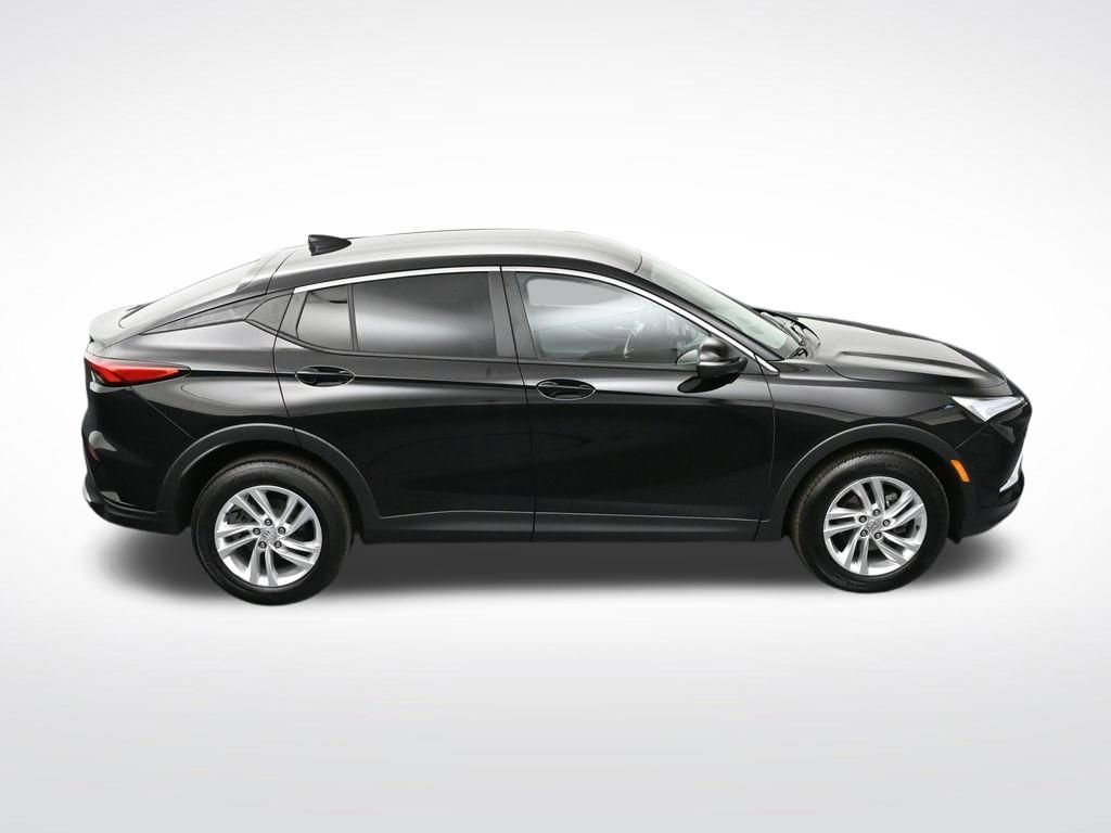 Used 2024 Buick Envista Preferred w/ Advanced Safety Package FWD image 21