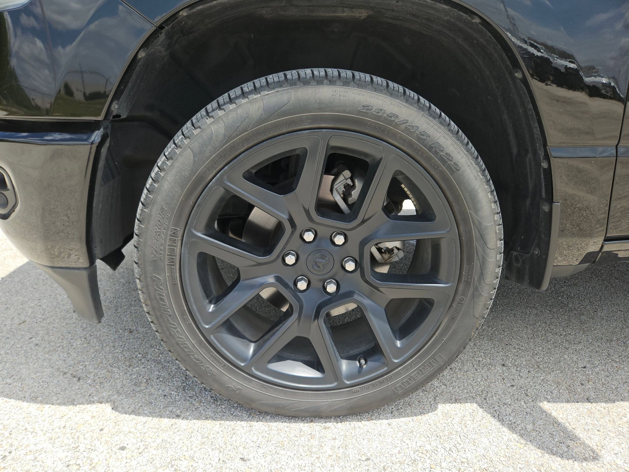 Used 2024 RAM 1500 Laramie AWD/4WD image 31