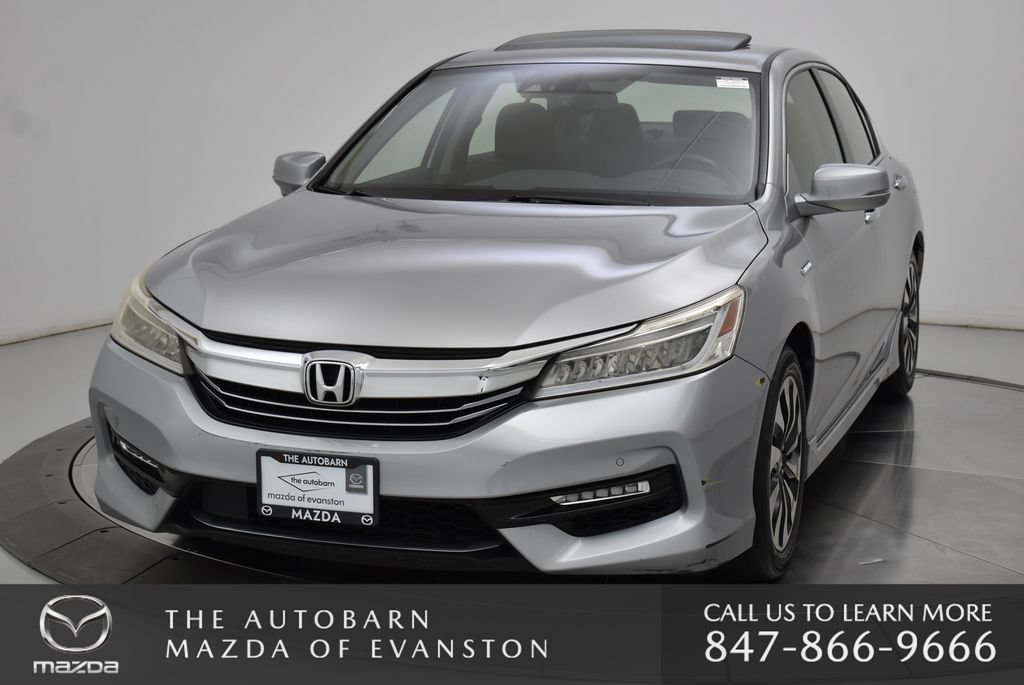 Used 2017 Honda Accord Touring image 15