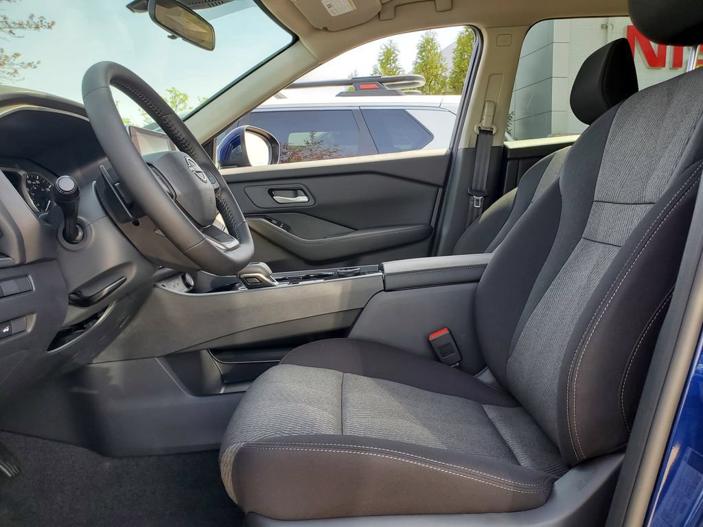 New 2026 Nissan Rogue SV AWD/4WD image 15