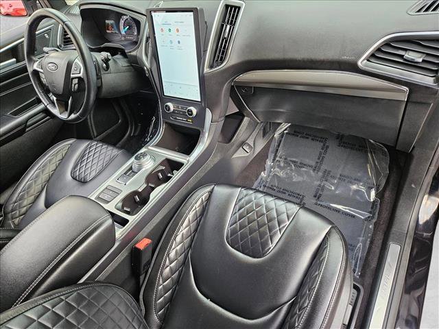 Used 2023 Ford Edge Titanium w/ Class II Trailer Tow Package image 21