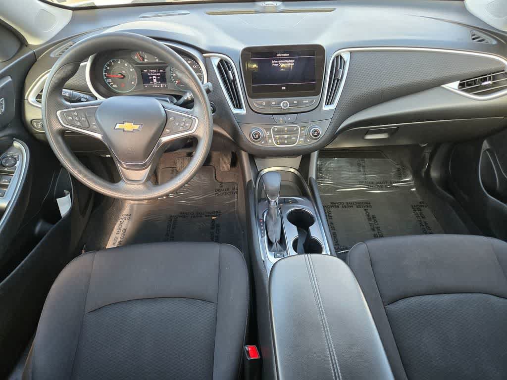 Used 2024 Chevrolet Malibu LT FWD image 9