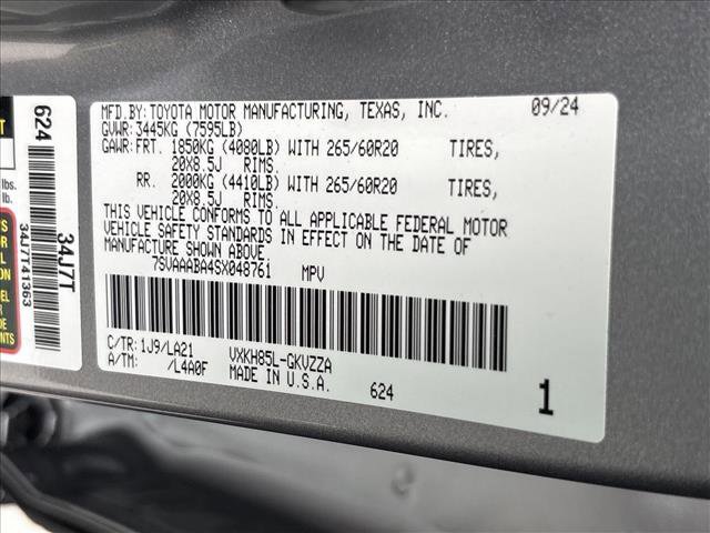 Used 2025 Toyota Sequoia Platinum w/ TRD Off-Road Package AWD/4WD image 27