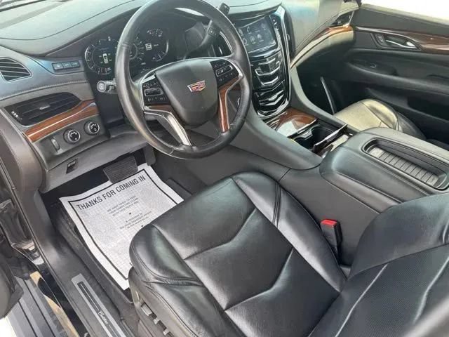 Used 2019 Cadillac Escalade Premium Luxury w/ Escalade Sport Edition AWD/4WD image 10