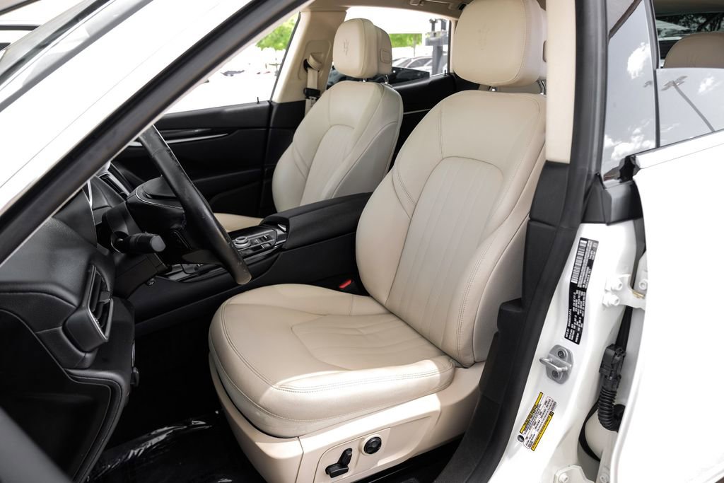 Used 2019 Maserati Levante image 4
