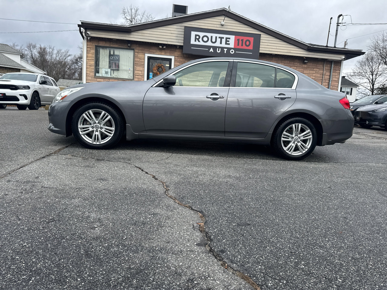 Used 2013 INFINITI G37 x Sedan w/ Premium Pkg image 14