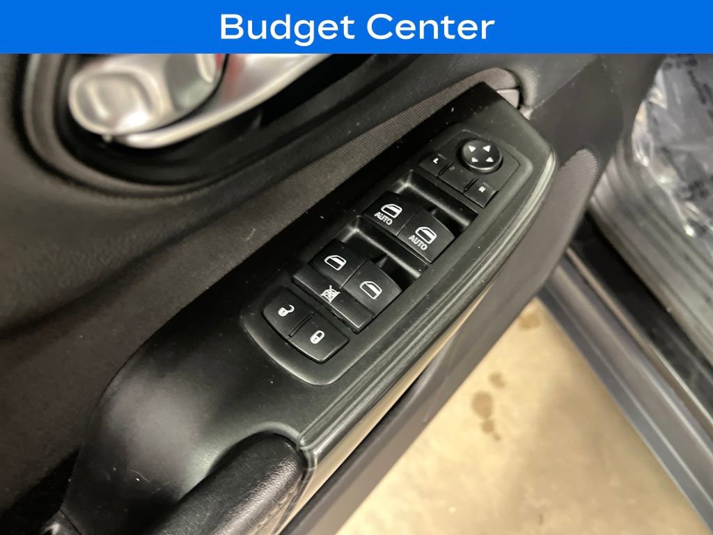 Used 2014 Jeep Cherokee Latitude w/ Cold Weather Group image 15