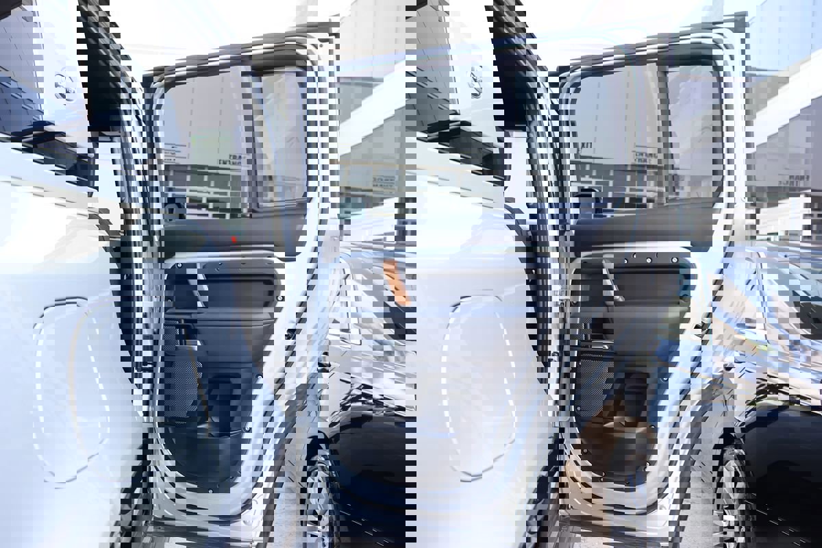 Used 2020 Land Rover Defender 110 X image 47