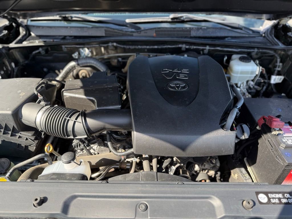 Used 2016 Toyota Tacoma TRD Off-Road image 10