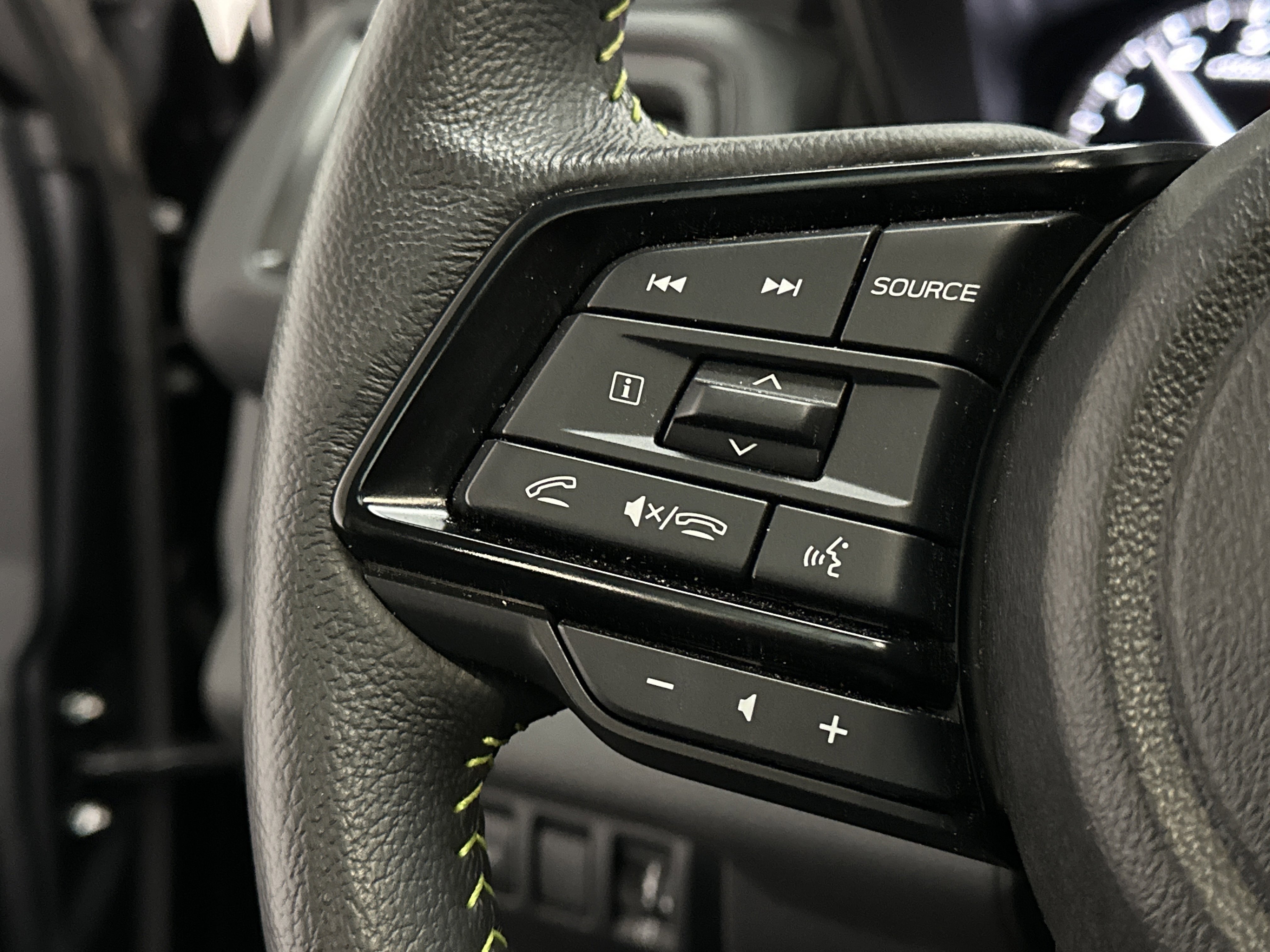 Certified 2025 Subaru Ascent Onyx Edition image 29