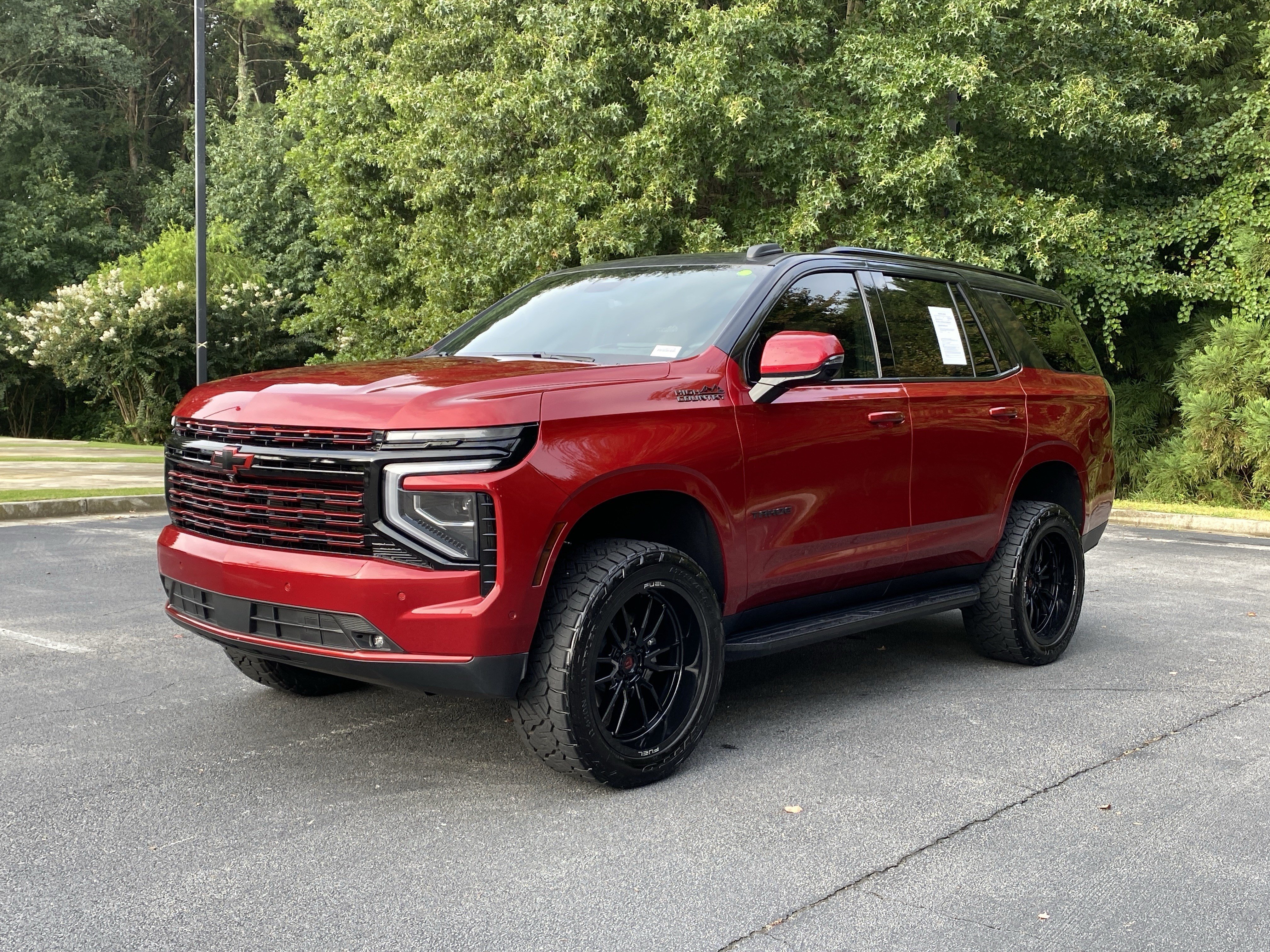Used 2025 Chevrolet Tahoe High Country AWD/4WD image 5