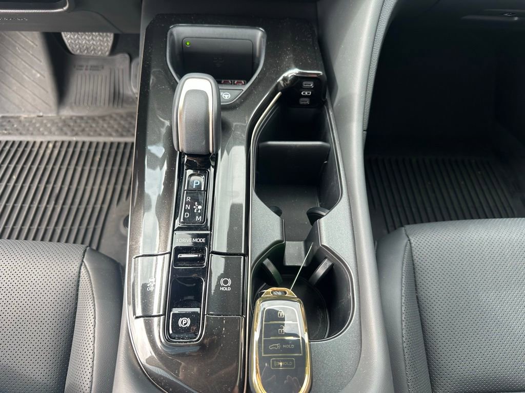 Used 2026 Toyota Crown Platinum image 22