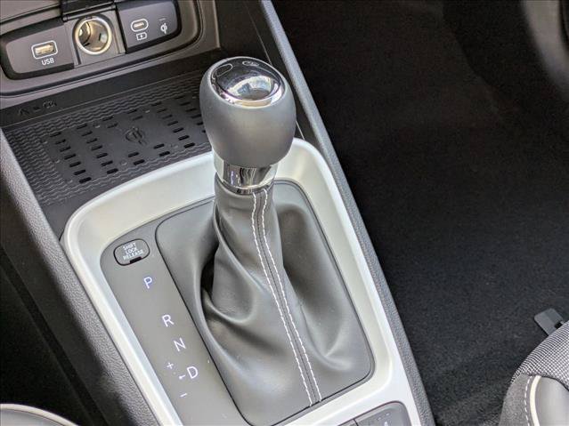 New 2025 Hyundai Venue Limited FWD image 17