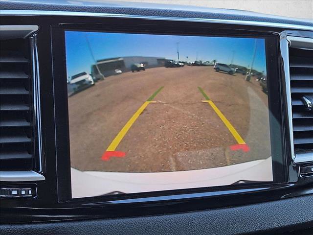 Used 2023 Chrysler Pacifica Touring-L image 18