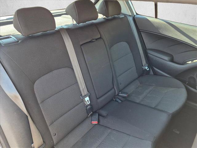 Used 2017 Kia Forte LX FWD image 17