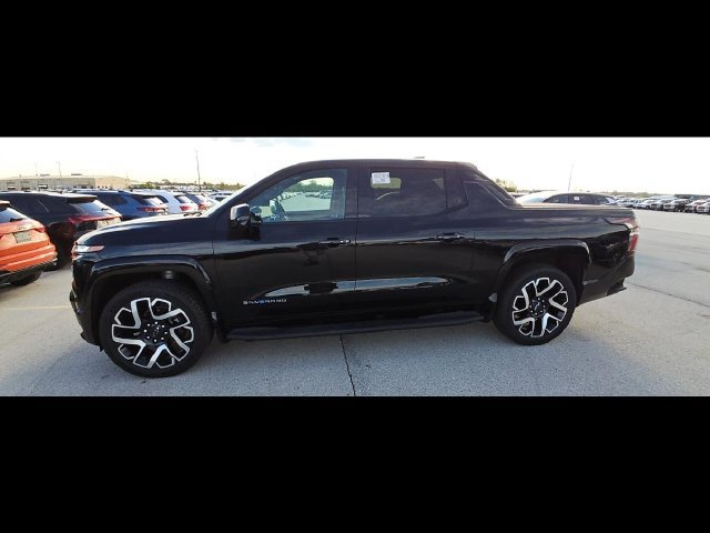 Used 2025 Chevrolet Silverado EV RST w/ LPO, Utility Wall Package AWD/4WD image 14