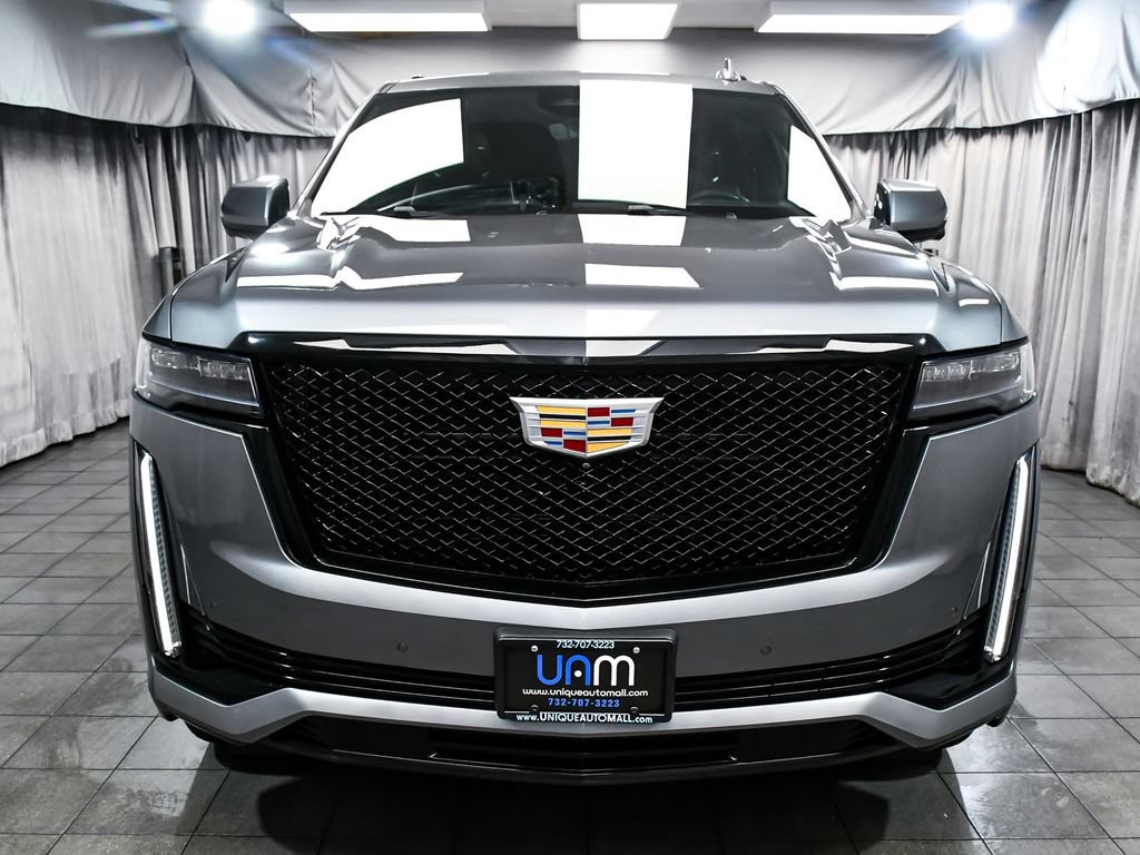 Used 2022 Cadillac Escalade ESV Sport w/ Touring Package AWD/4WD image 2