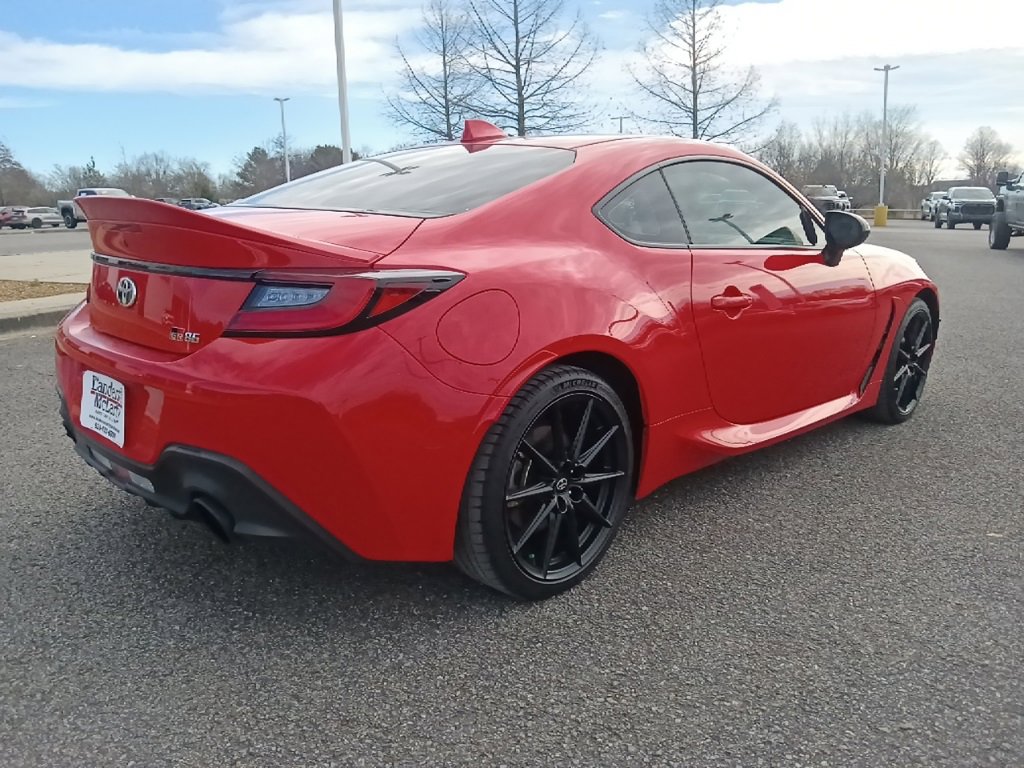 Used 2023 Toyota GR86 Premium image 3