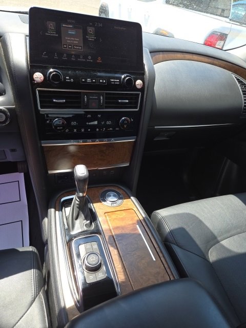 Used 2023 Nissan Armada SL w/ Captain's Chairs Package image 7