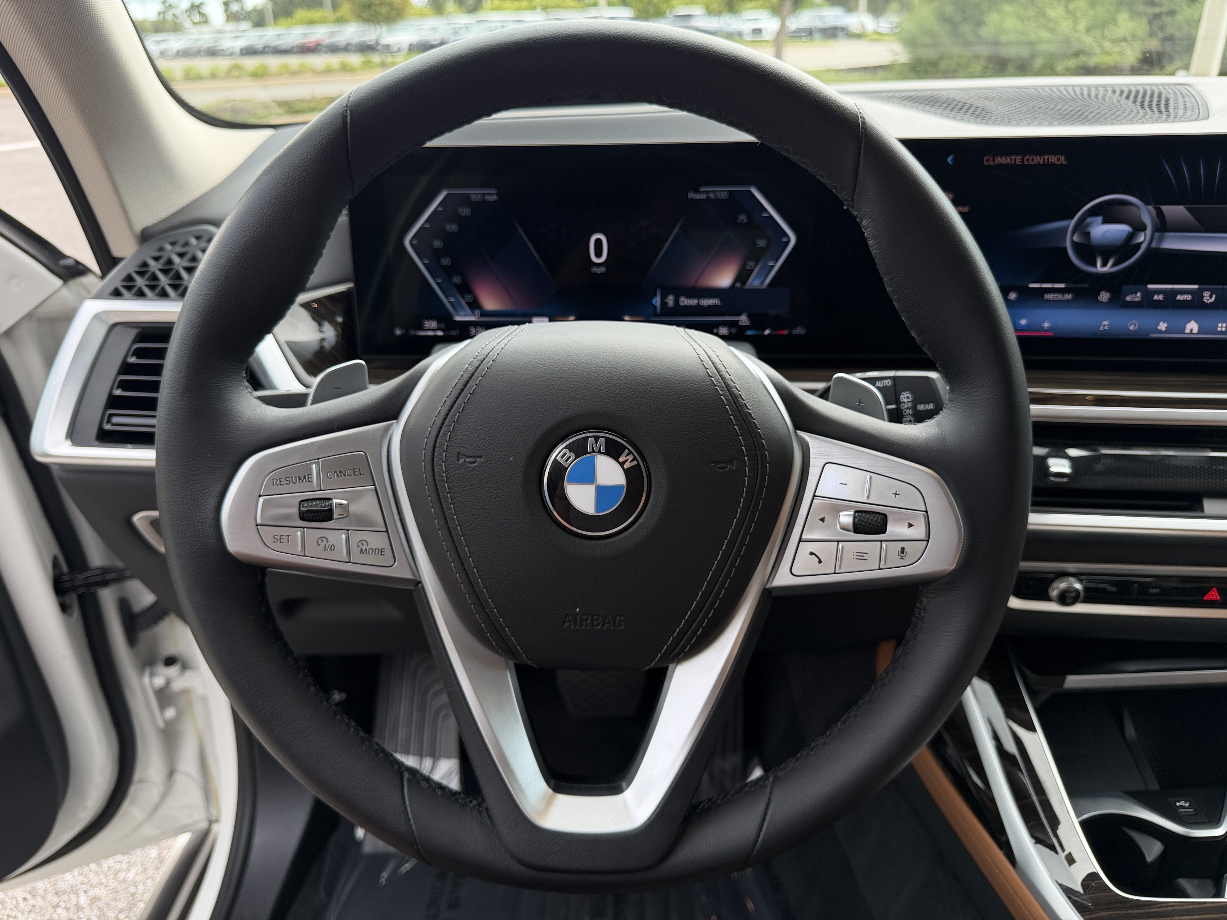 Used 2024 BMW X7 xDrive40i w/ Premium Package AWD/4WD image 35