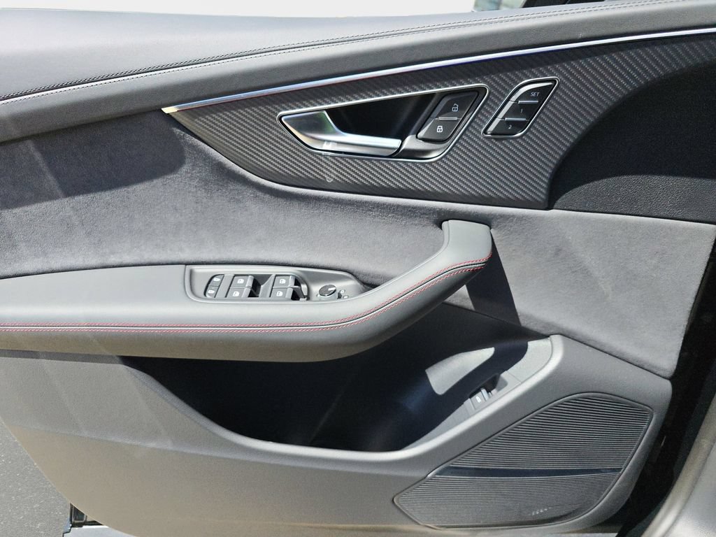 New 2026 Audi SQ8 Prestige AWD/4WD image 18