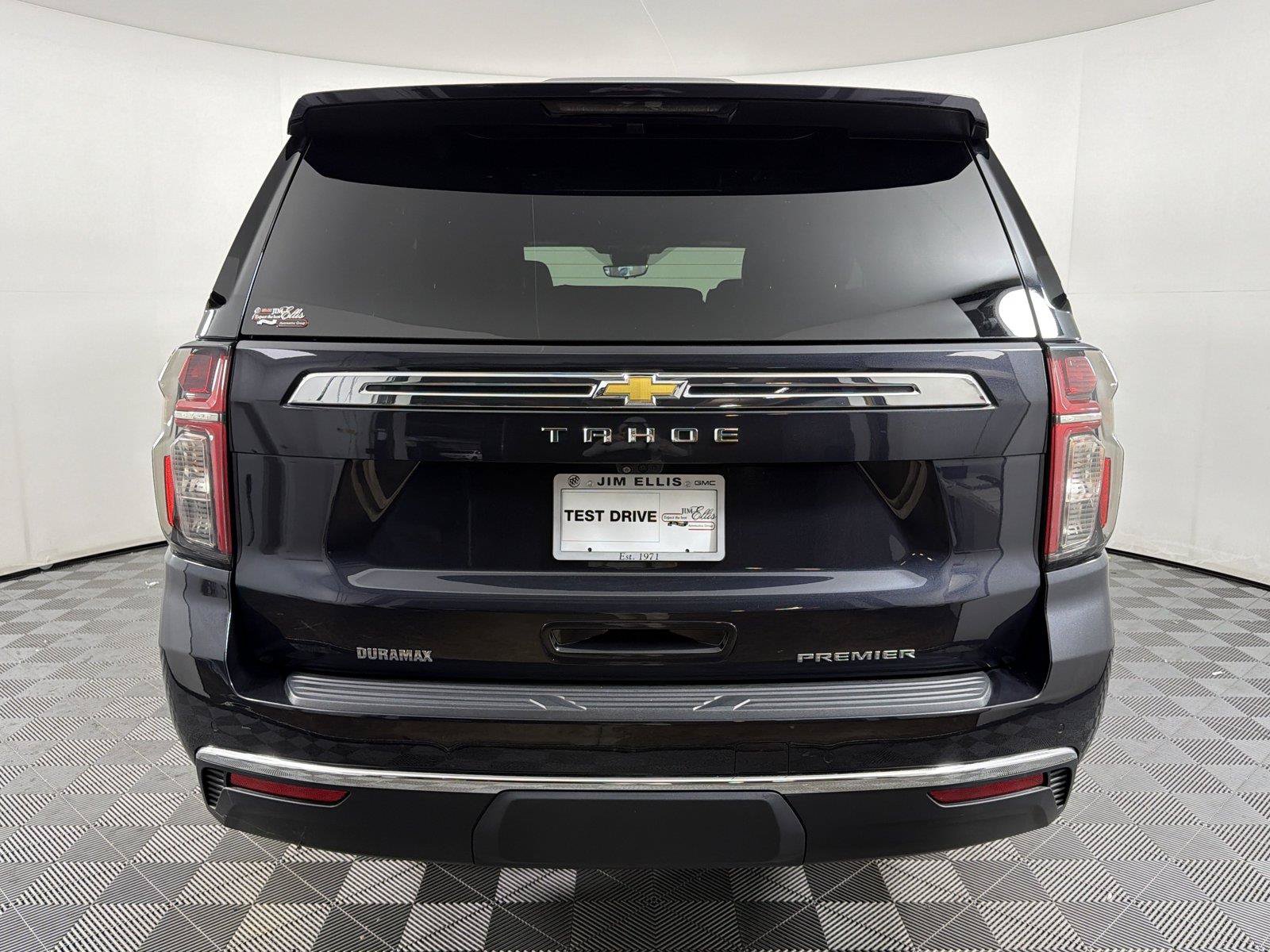 Certified 2024 Chevrolet Tahoe Premier w/ Premium Package RWD image 5