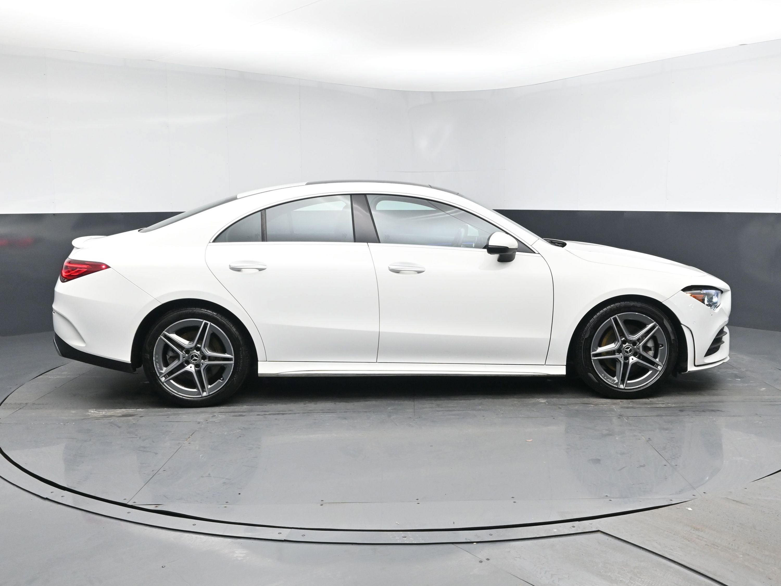 Used 2022 Mercedes-Benz CLA 250 4MATIC w/ AMG Line image 3