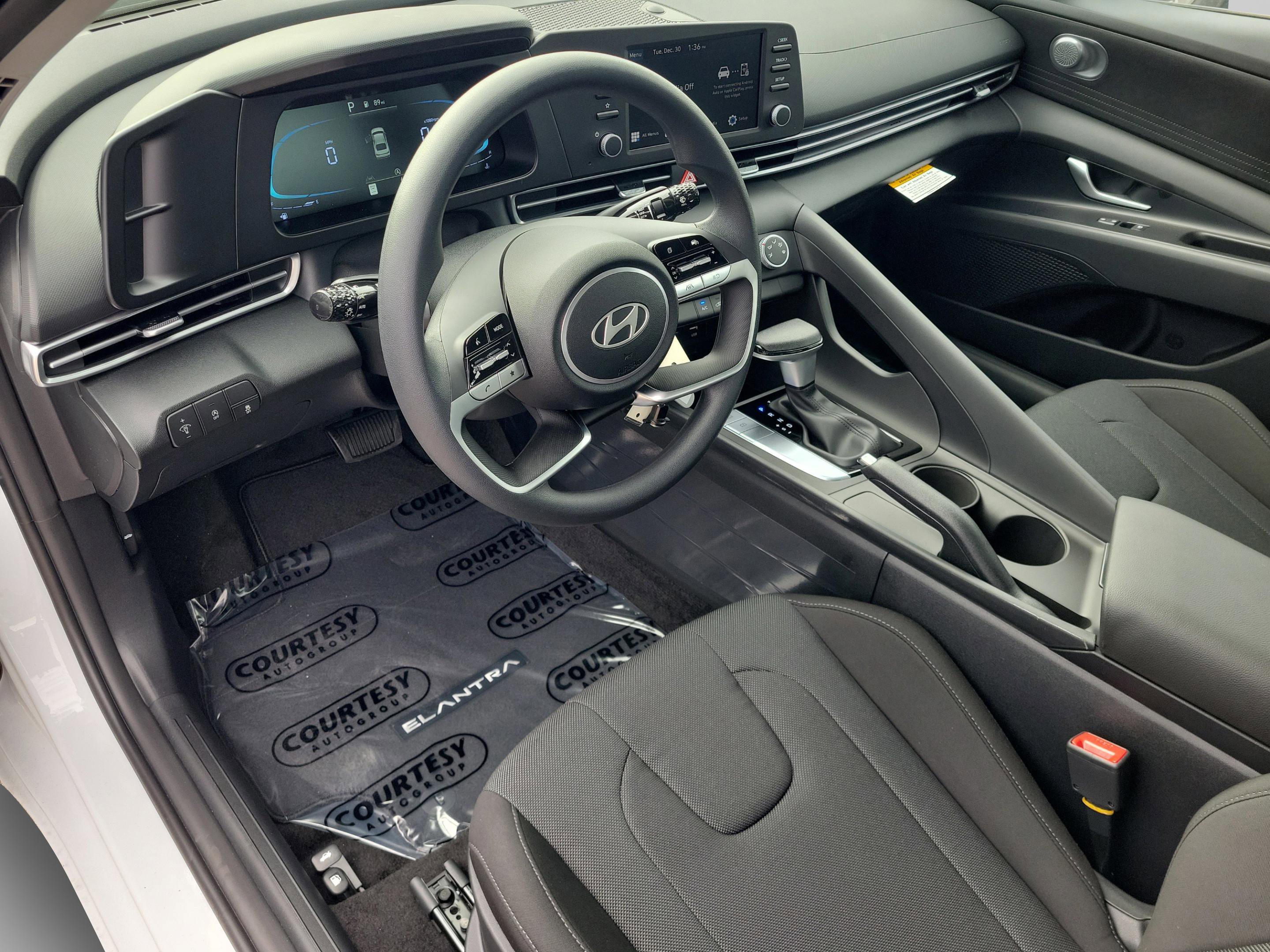 New 2026 Hyundai Elantra SE image 20