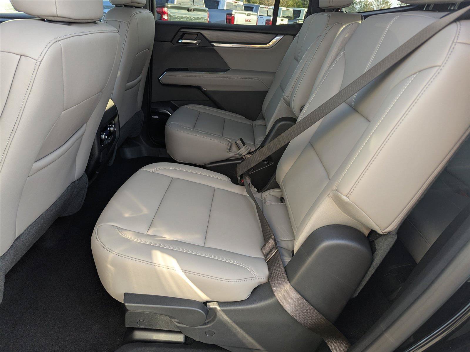 New 2026 GMC Acadia Elevation w/ Elevation Premium Package FWD image 12
