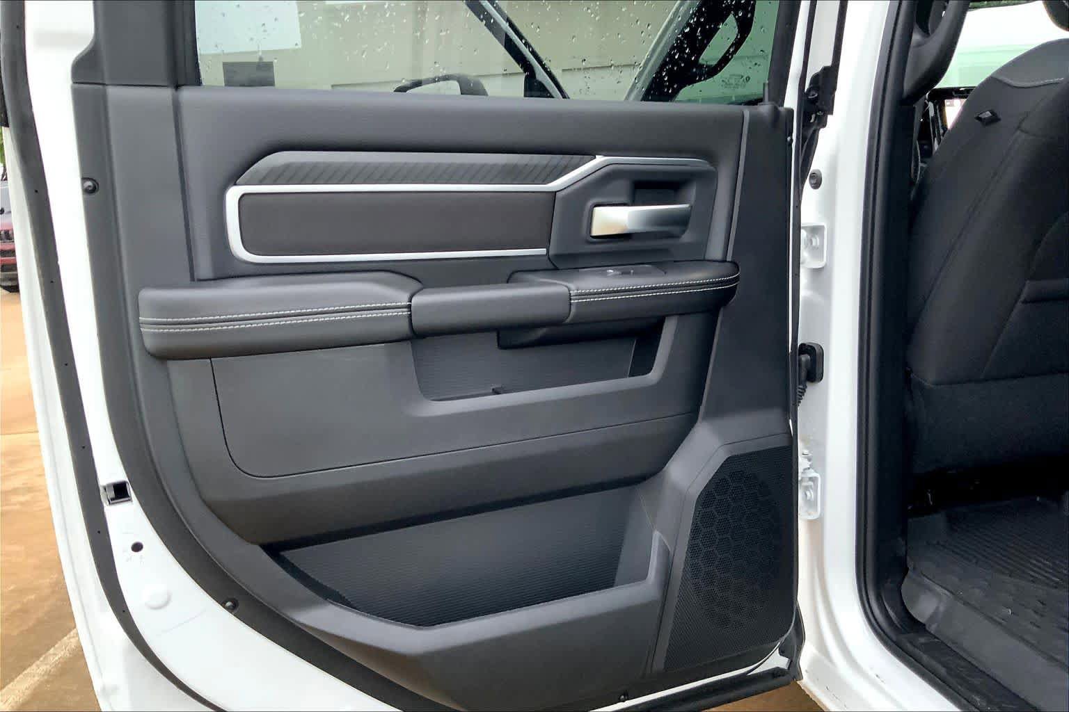 New 2026 RAM 3500 Lone Star AWD/4WD image 17