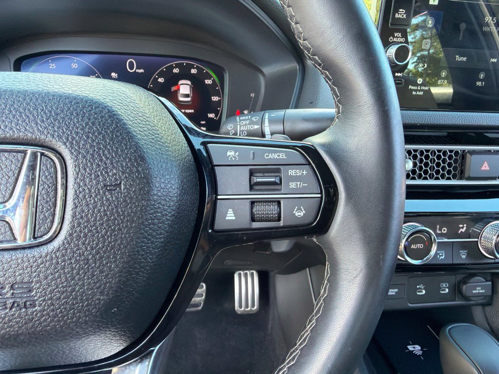 Used 2025 Honda Civic Sport image 17