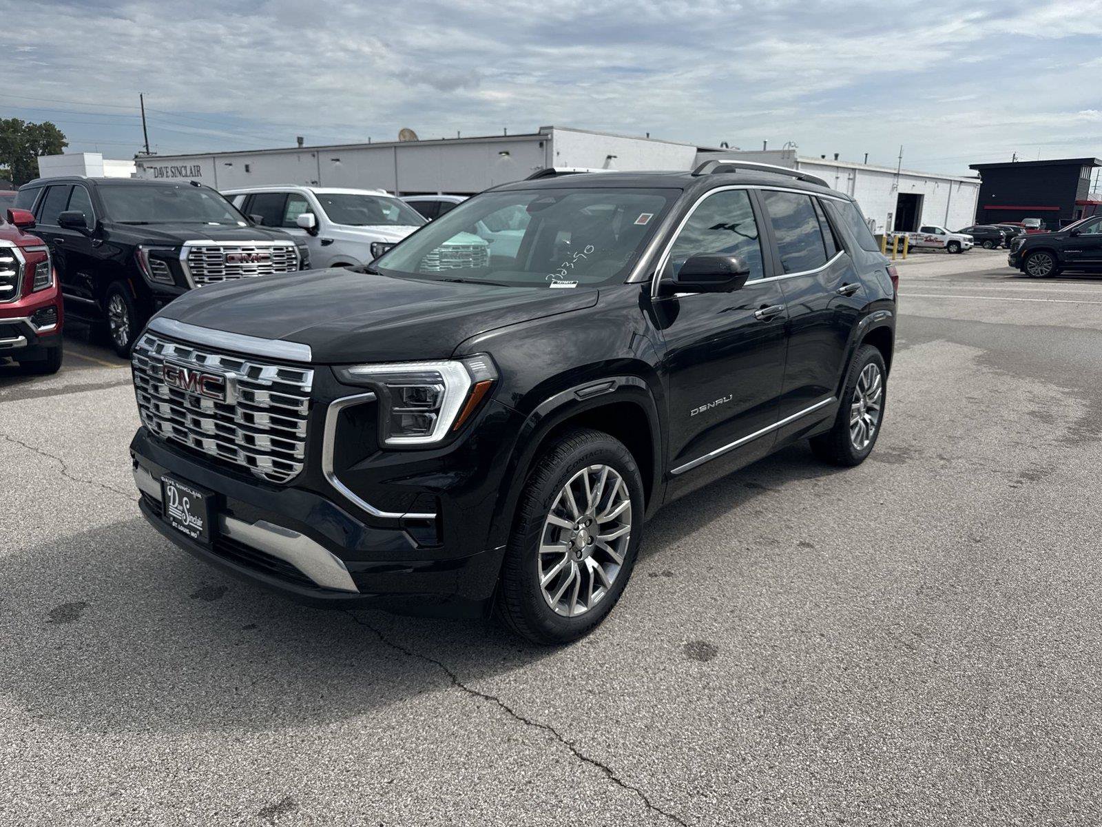 New 2027 GMC Terrain Denali AWD/4WD image 1