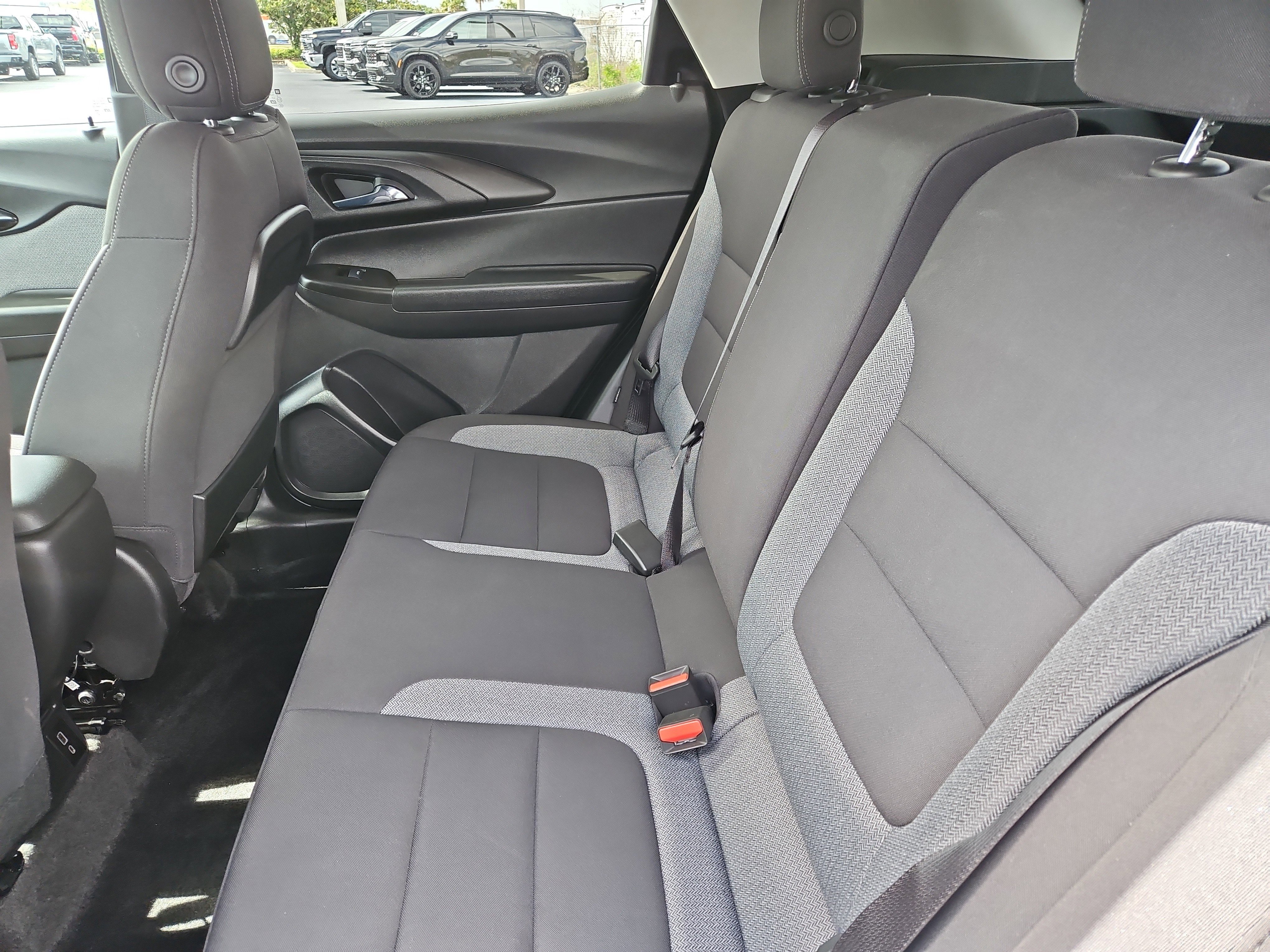 Used 2023 Chevrolet TrailBlazer LT w/ Convenience Package image 12