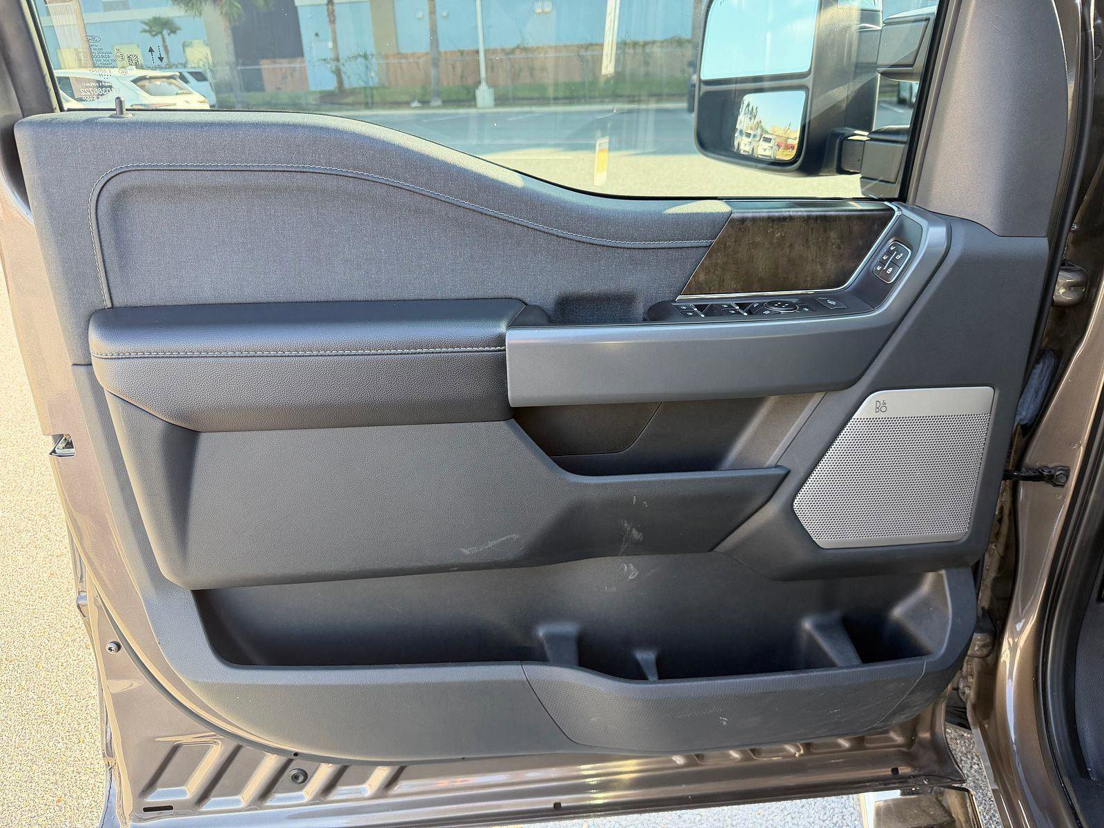 Used 2022 Ford F150 Lariat w/ Max Trailer Tow Package image 6