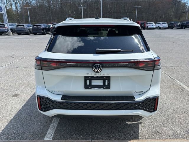New 2026 Volkswagen Tiguan SEL R-Line AWD/4WD image 6
