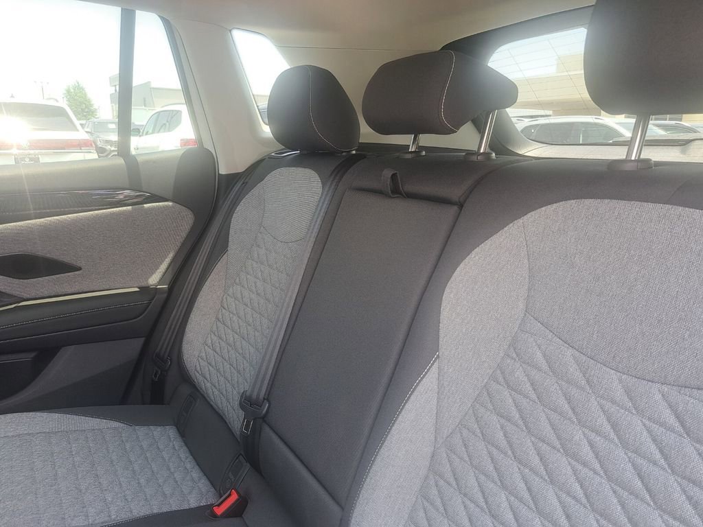 Used 2025 Volkswagen Tiguan S image 22