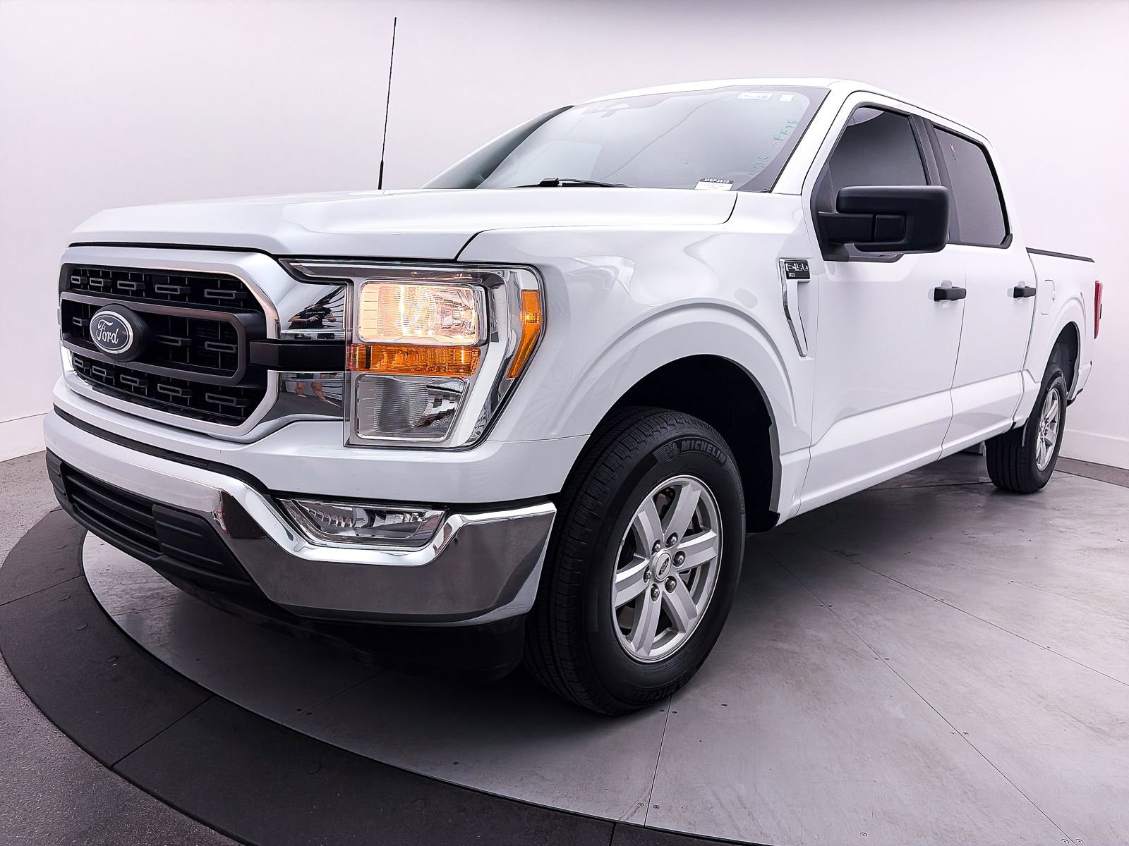 Used 2022 Ford F150 XLT w/ Equipment Group 301A Mid image 11