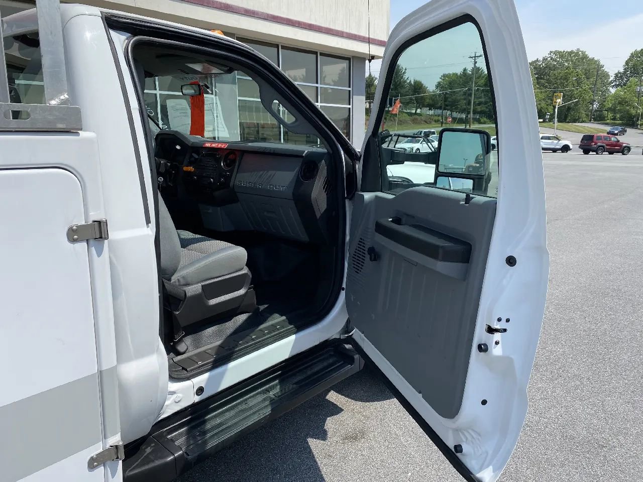 Used 2012 Ford F450 XL w/ Heavy Service Suspension Pkg RWD image 16
