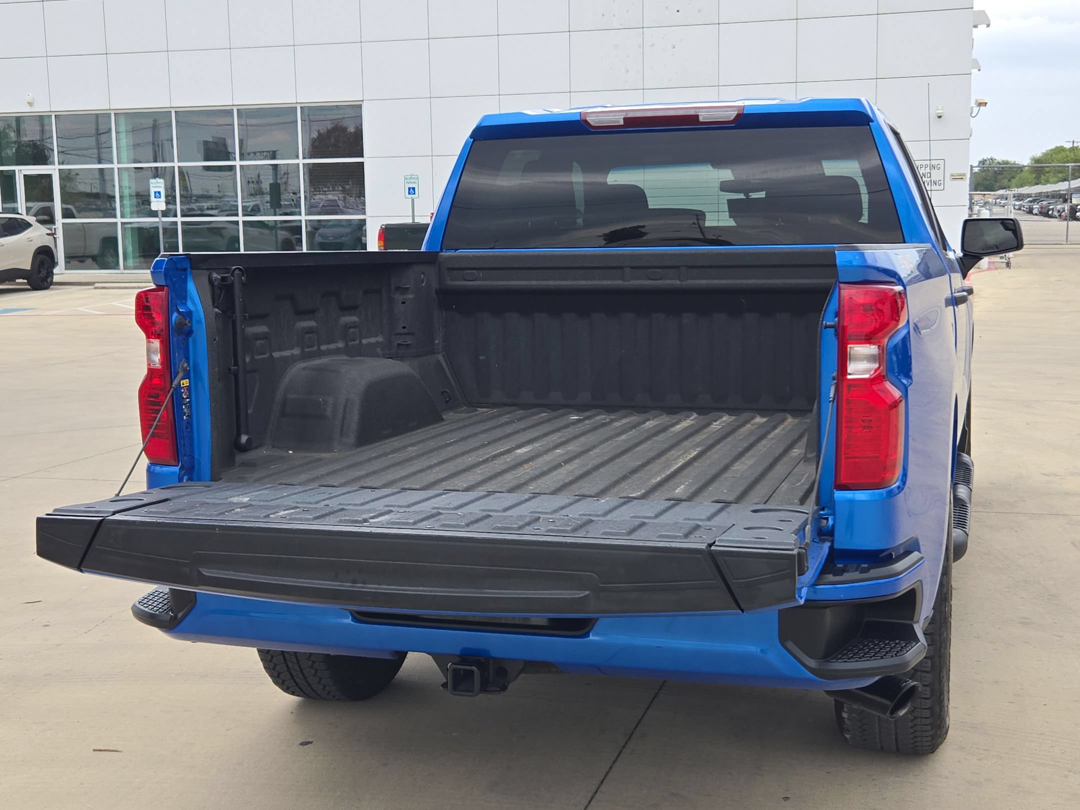 Certified 2025 Chevrolet Silverado 1500 Custom w/ Turbomax Blackout Package AWD/4WD image 21